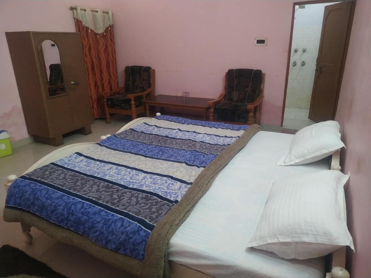 Hotel Shri Mahant Orchha 5 Mint Walking From Ram Raja Temple Экстерьер фото