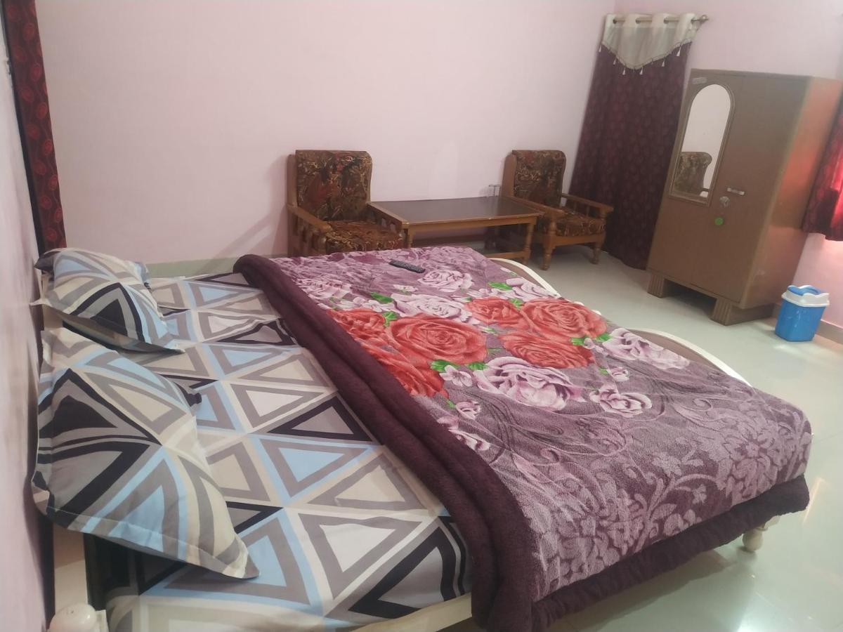 Hotel Shri Mahant Orchha 5 Mint Walking From Ram Raja Temple Экстерьер фото