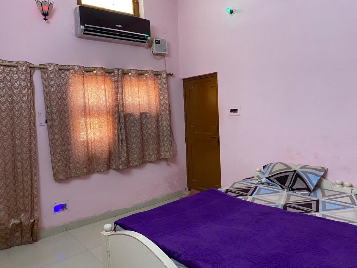 Hotel Shri Mahant Orchha 5 Mint Walking From Ram Raja Temple Экстерьер фото