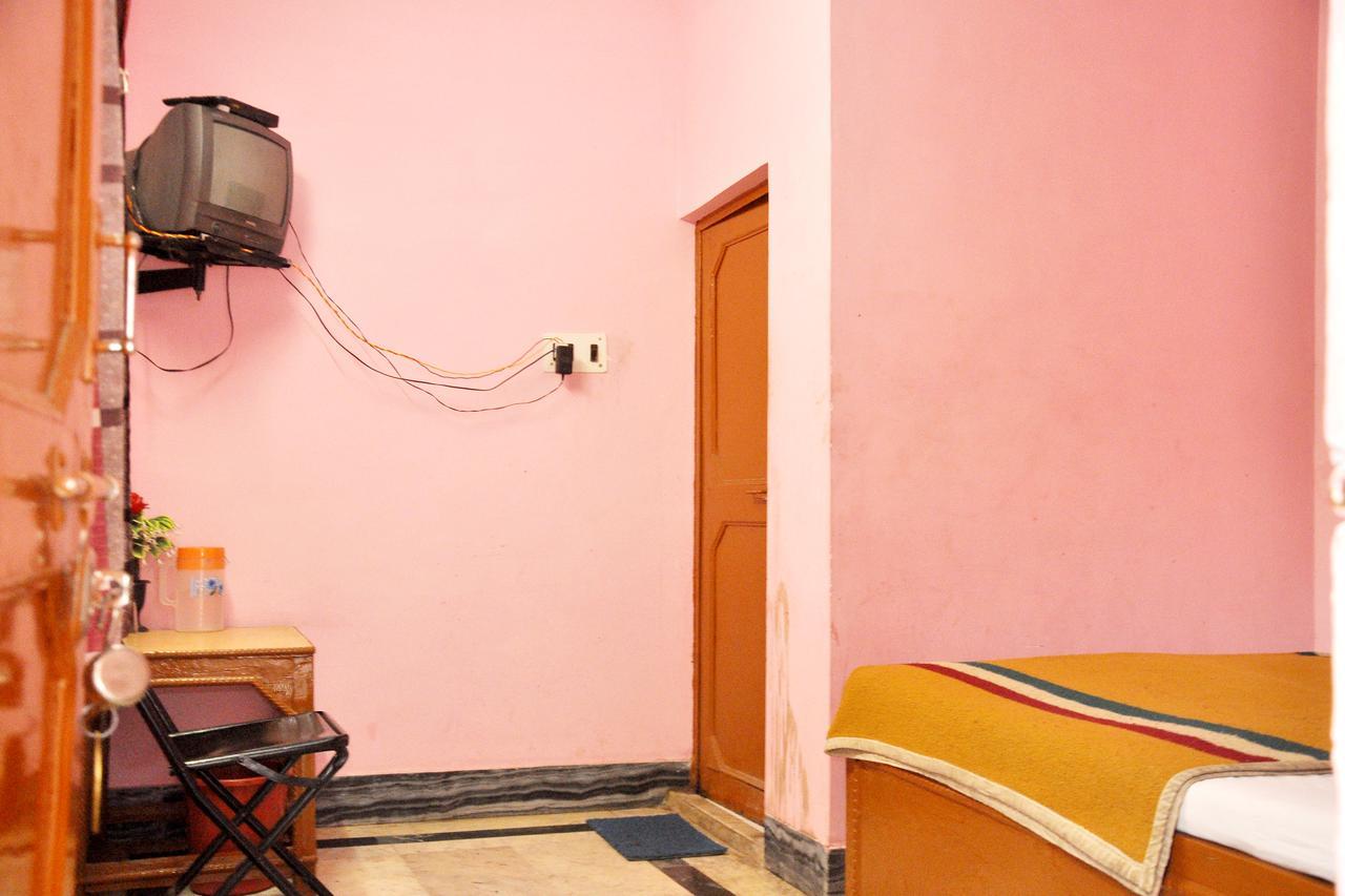 Hotel Shri Mahant Orchha 5 Mint Walking From Ram Raja Temple Экстерьер фото