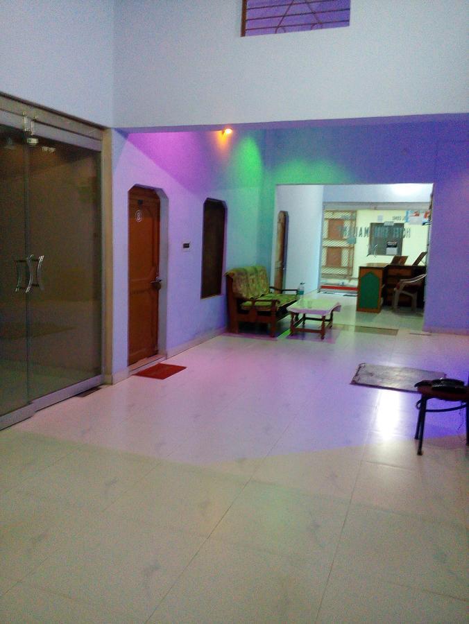Hotel Shri Mahant Orchha 5 Mint Walking From Ram Raja Temple Экстерьер фото
