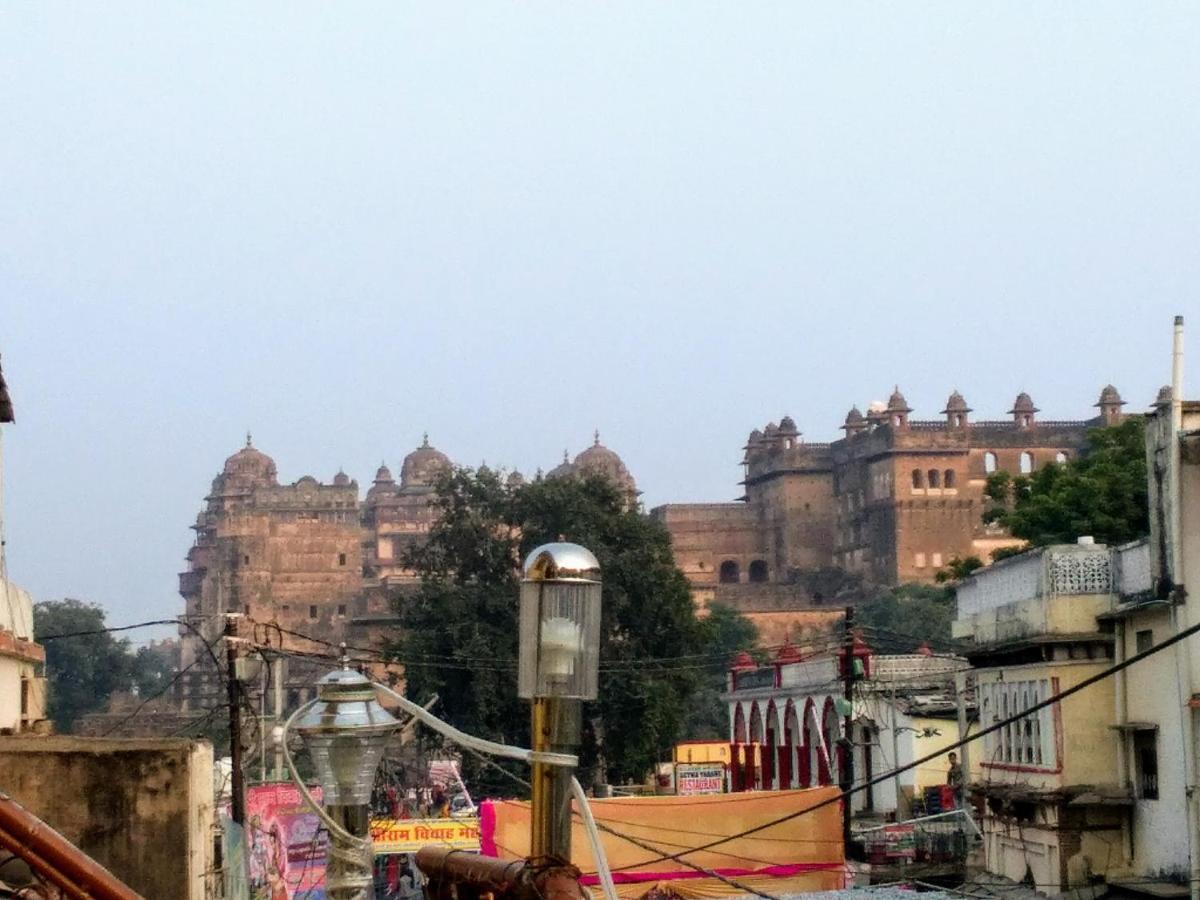 Hotel Shri Mahant Orchha 5 Mint Walking From Ram Raja Temple Экстерьер фото